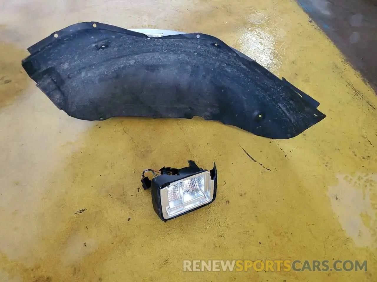 13 Photograph of a damaged car 1C4HJXDG3PW670651 JEEP WRANGLER 2023