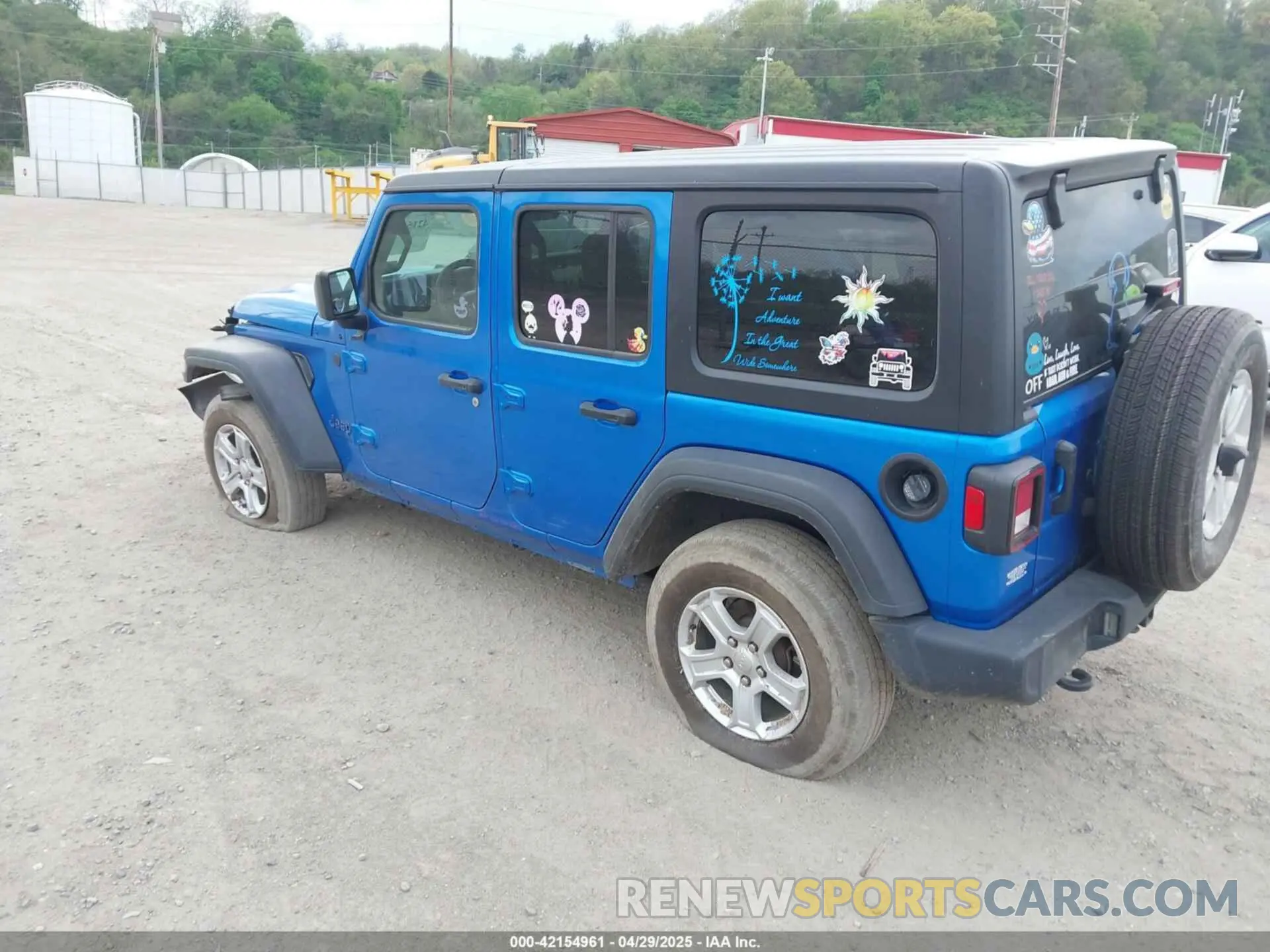 3 Photograph of a damaged car 1C4HJXDG5PW530309 JEEP WRANGLER 2023