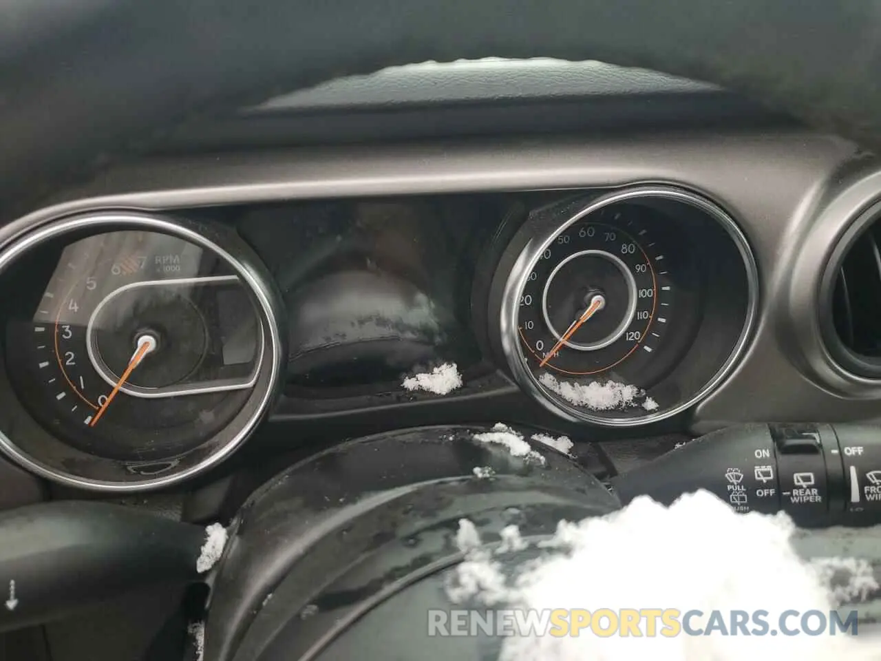 9 Photograph of a damaged car 1C4HJXDG6PW597405 JEEP WRANGLER 2023