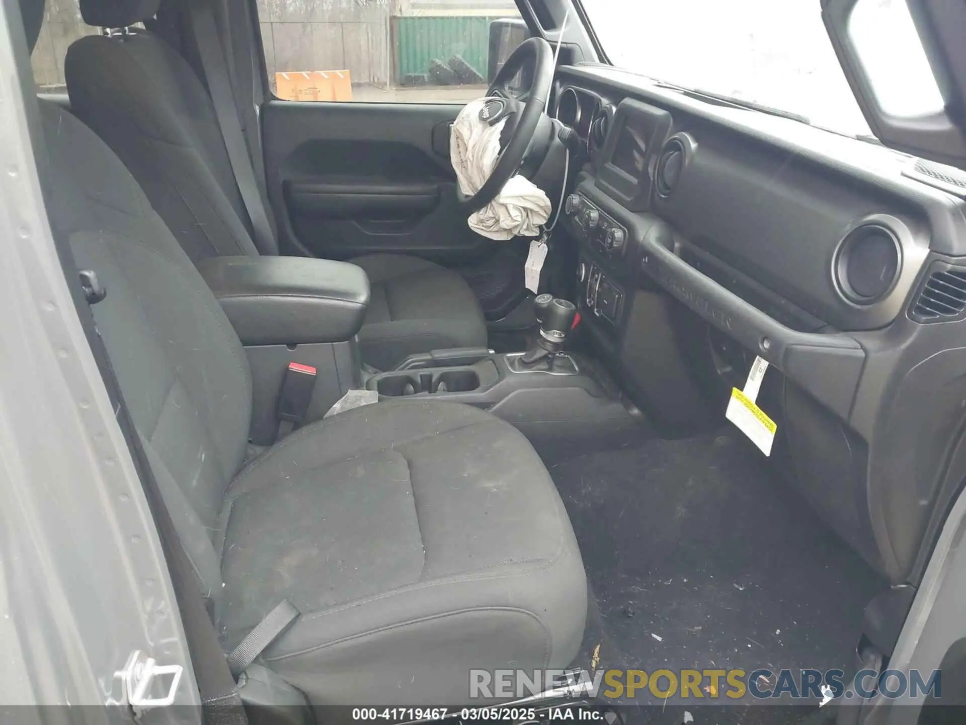 5 Photograph of a damaged car 1C4HJXDN0PW638934 JEEP WRANGLER 2023