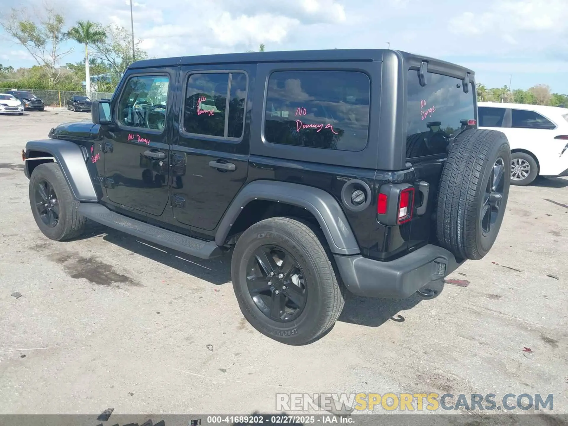 3 Photograph of a damaged car 1C4HJXDN1PW634763 JEEP WRANGLER 2023