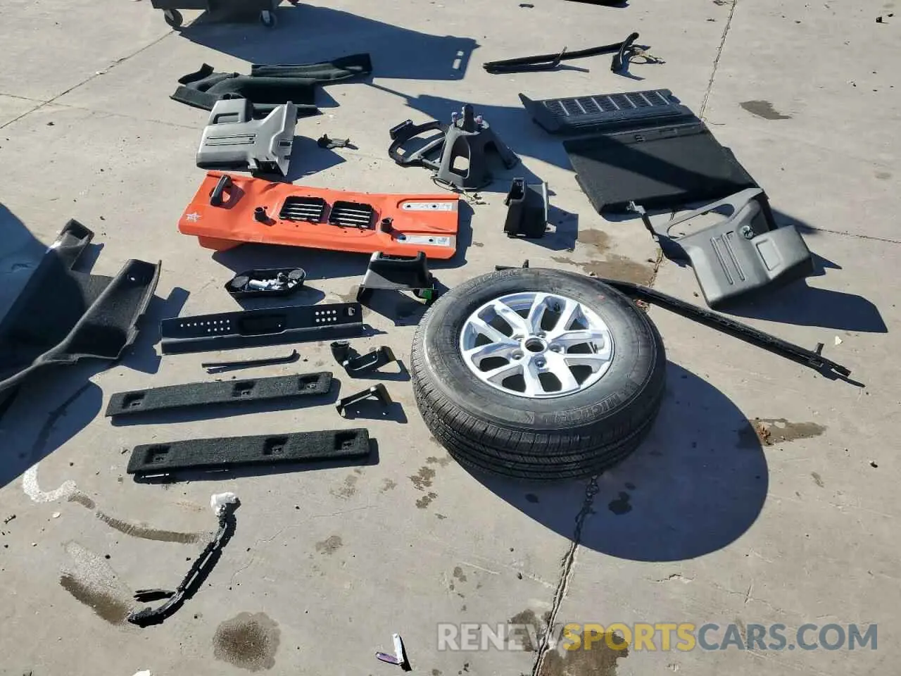 13 Photograph of a damaged car 1C4HJXDN2PW686743 JEEP WRANGLER 2023