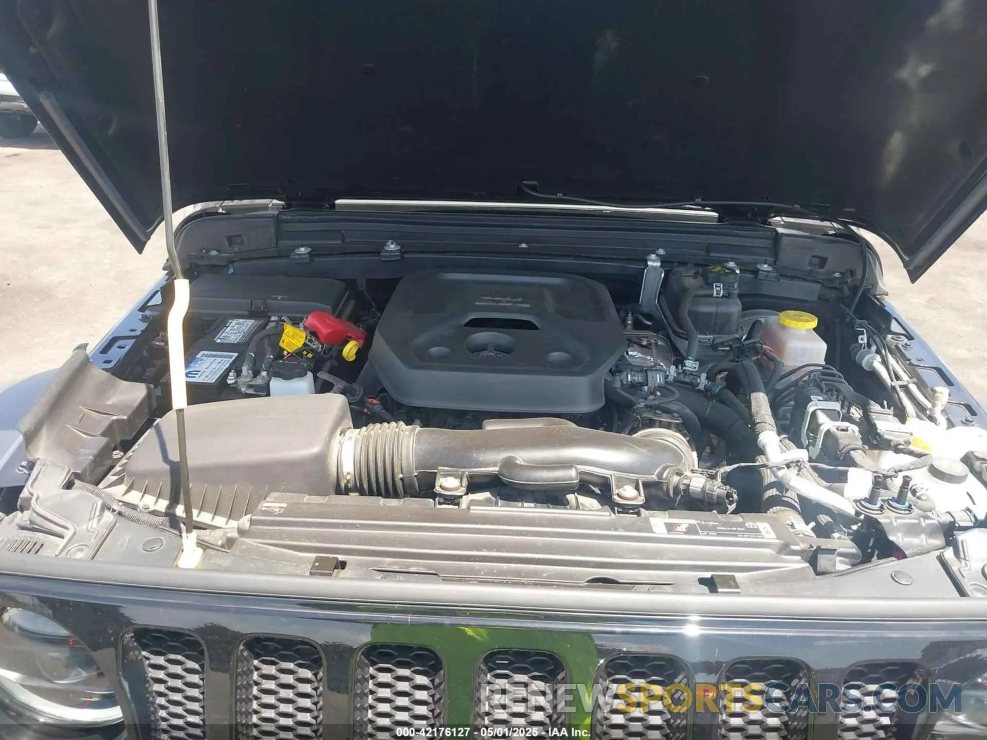 10 Photograph of a damaged car 1C4HJXDN5PW671167 JEEP WRANGLER 2023