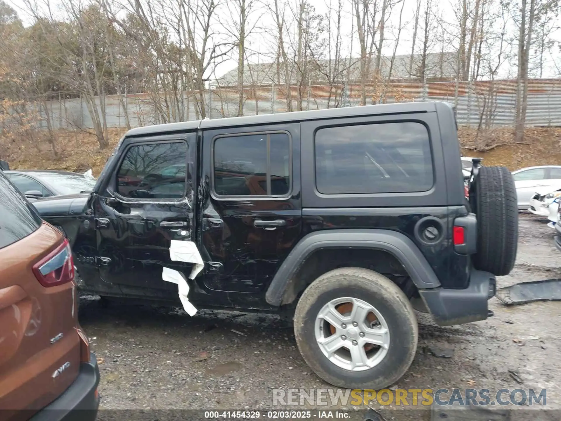 15 Photograph of a damaged car 1C4HJXDN8PW600903 JEEP WRANGLER 2023