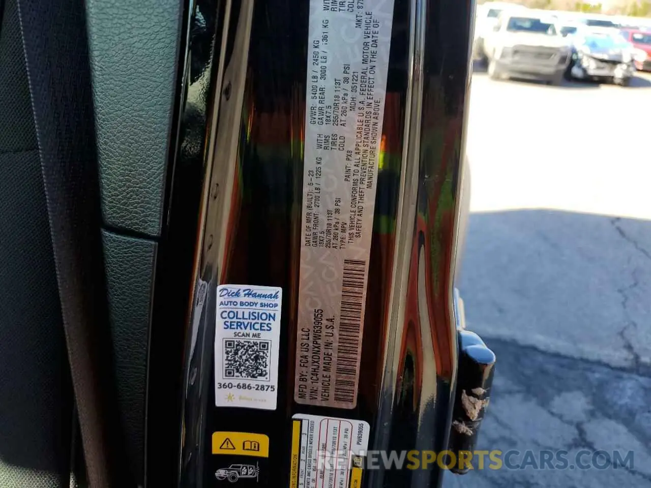 12 Photograph of a damaged car 1C4HJXDNXPW639055 JEEP WRANGLER 2023