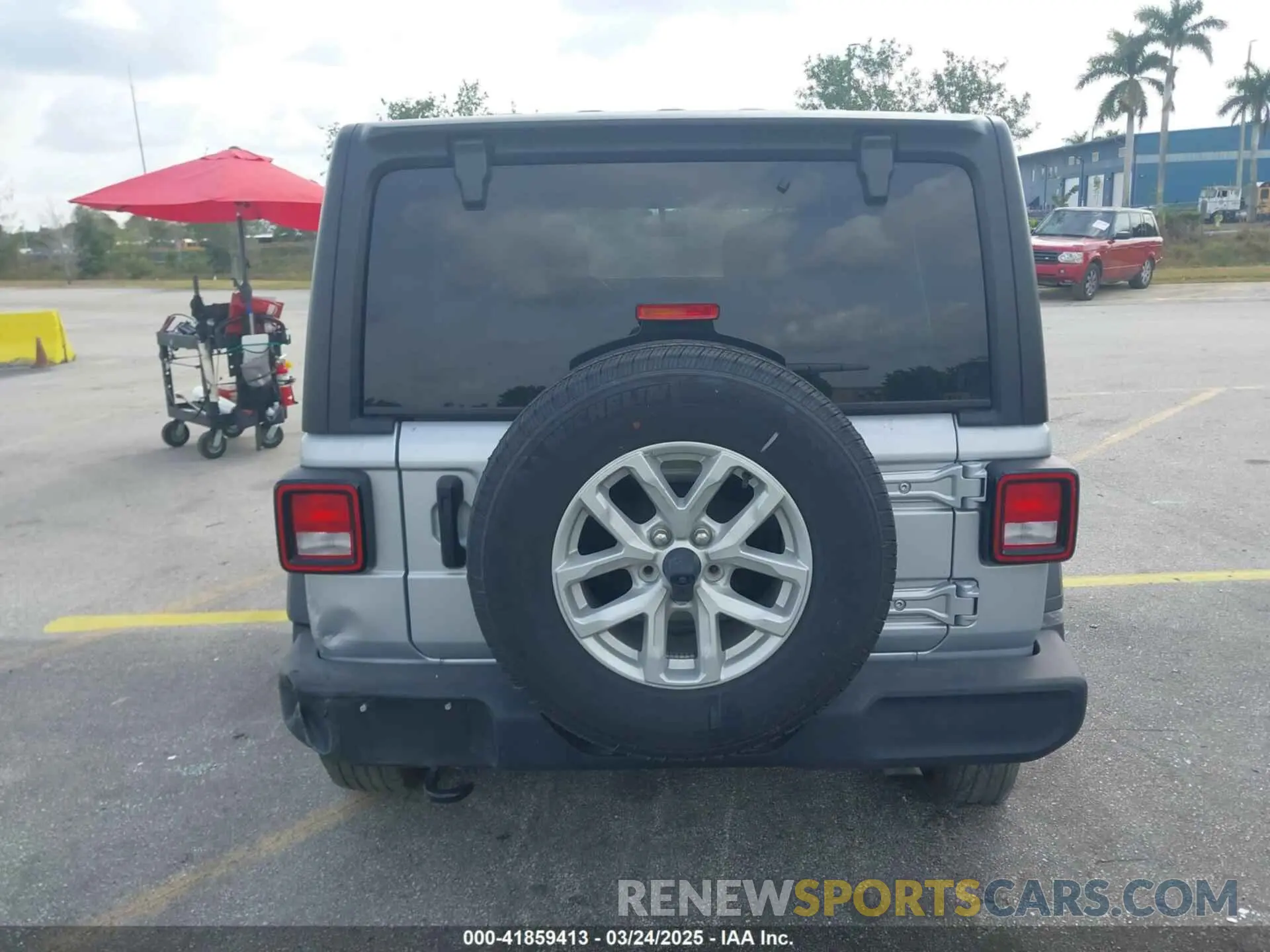 16 Photograph of a damaged car 1C4HJXDNXPW702199 JEEP WRANGLER 2023