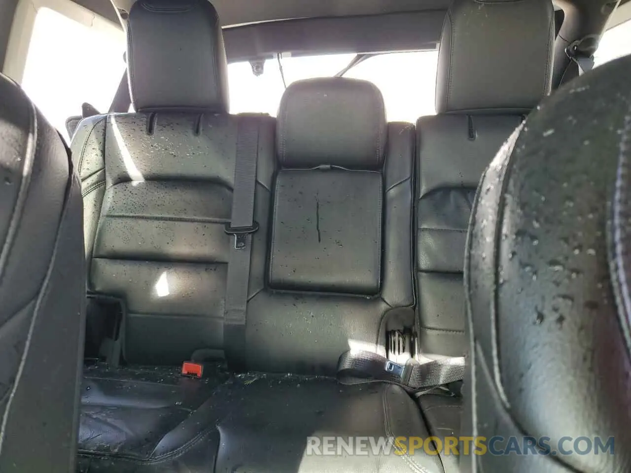 10 Photograph of a damaged car 1C4HJXEG5PW581632 JEEP WRANGLER 2023