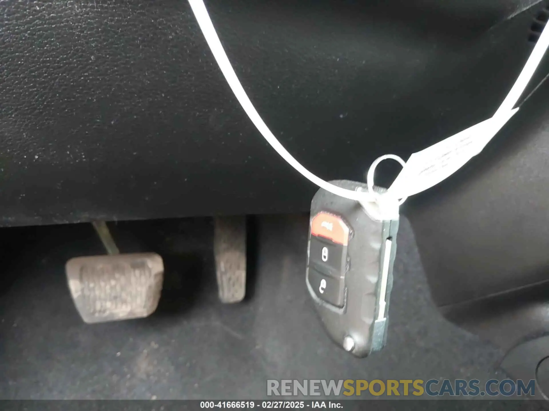11 Photograph of a damaged car 1C4HJXEG7PW667976 JEEP WRANGLER 2023
