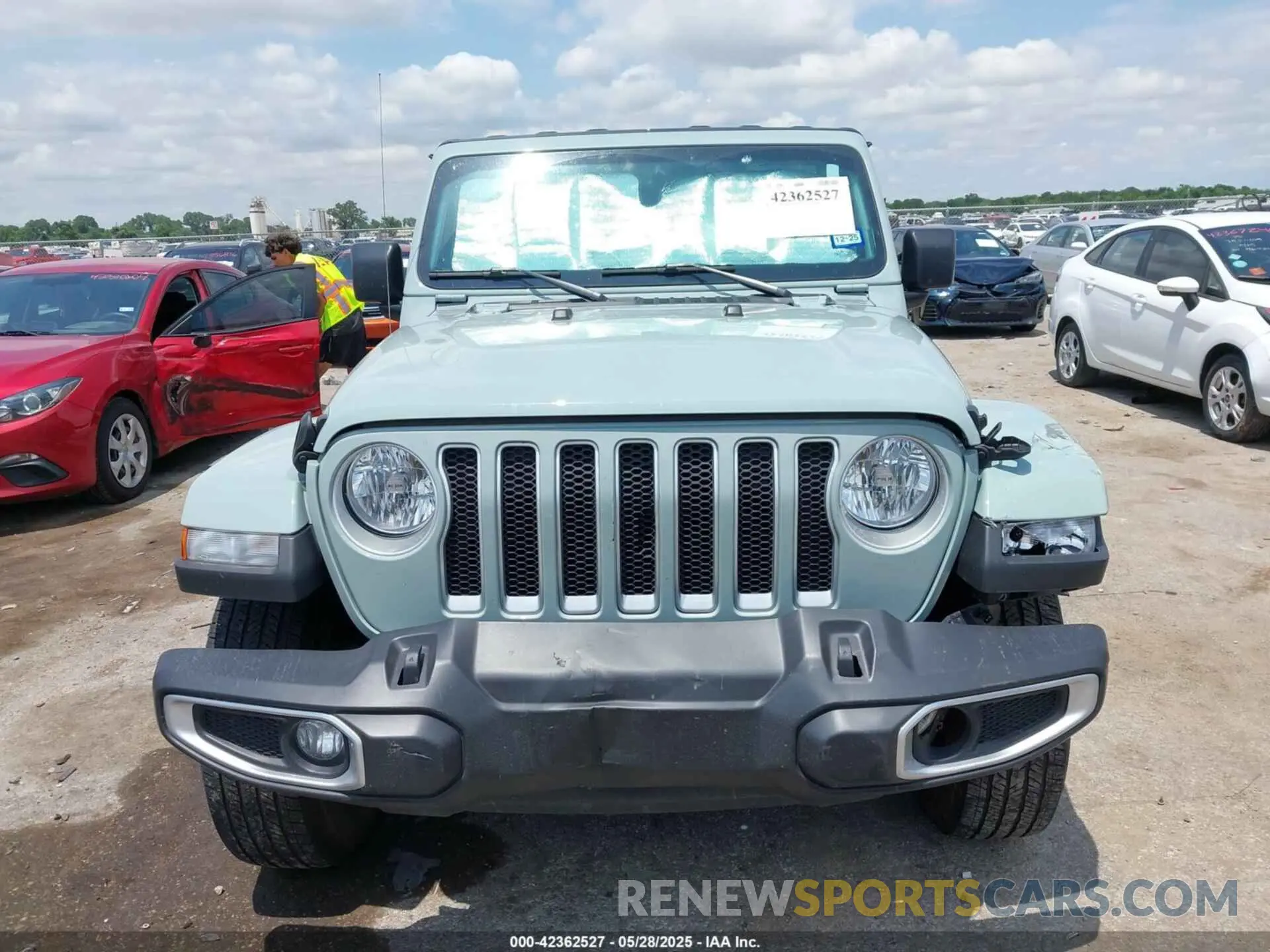 12 Photograph of a damaged car 1C4HJXEN2PW601172 JEEP WRANGLER 2023