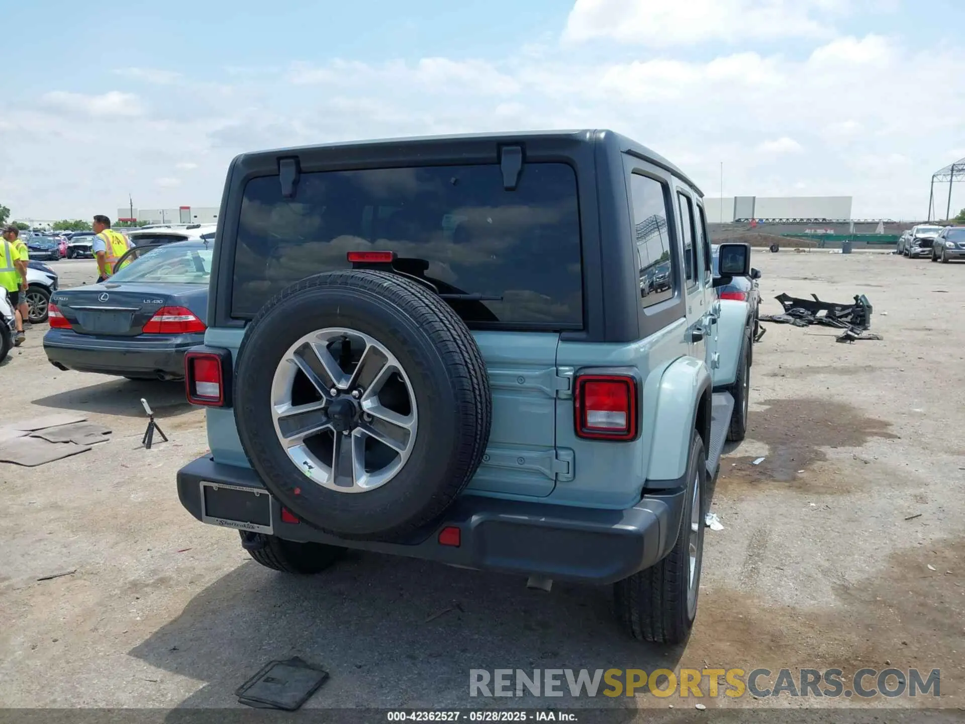 4 Photograph of a damaged car 1C4HJXEN2PW601172 JEEP WRANGLER 2023