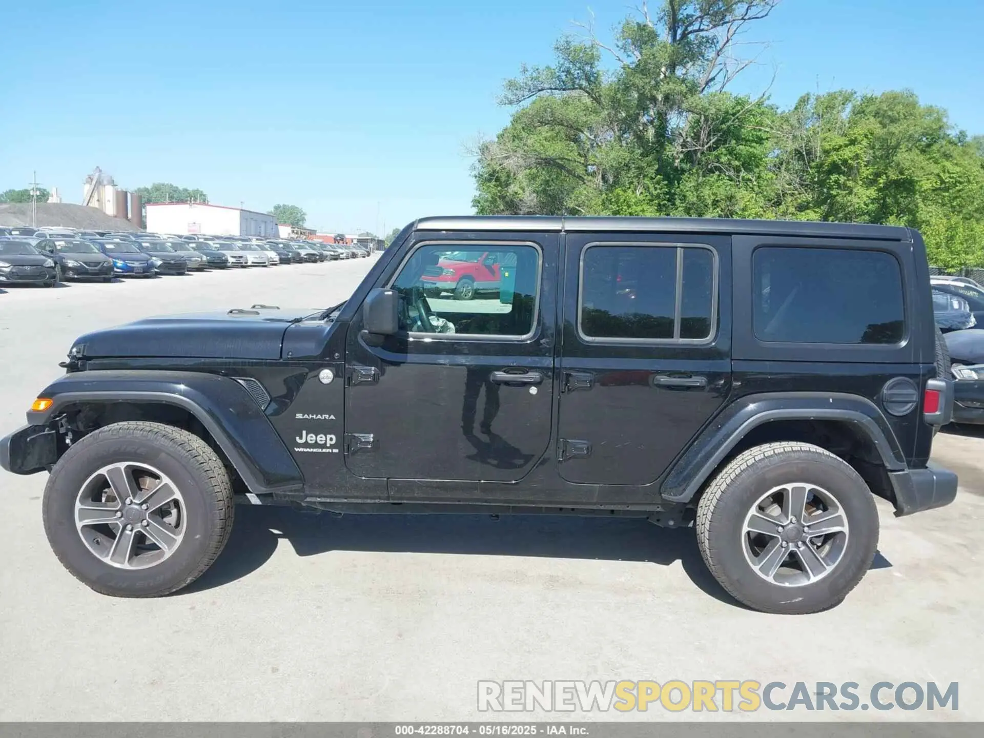 14 Photograph of a damaged car 1C4HJXEN5PW702268 JEEP WRANGLER 2023