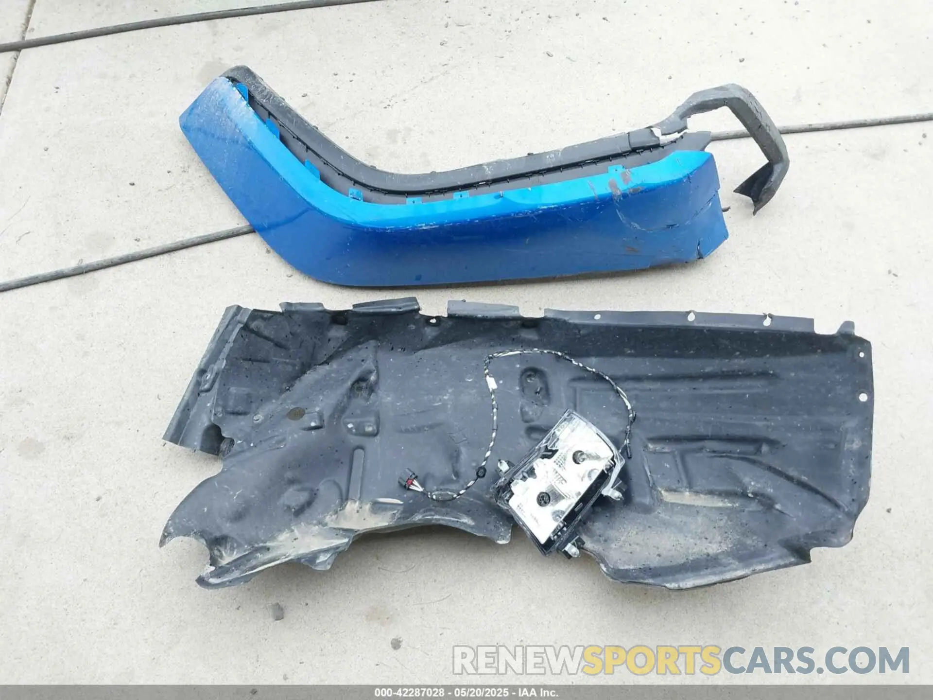12 Photograph of a damaged car 1C4HJXEN9PW508133 JEEP WRANGLER 2023