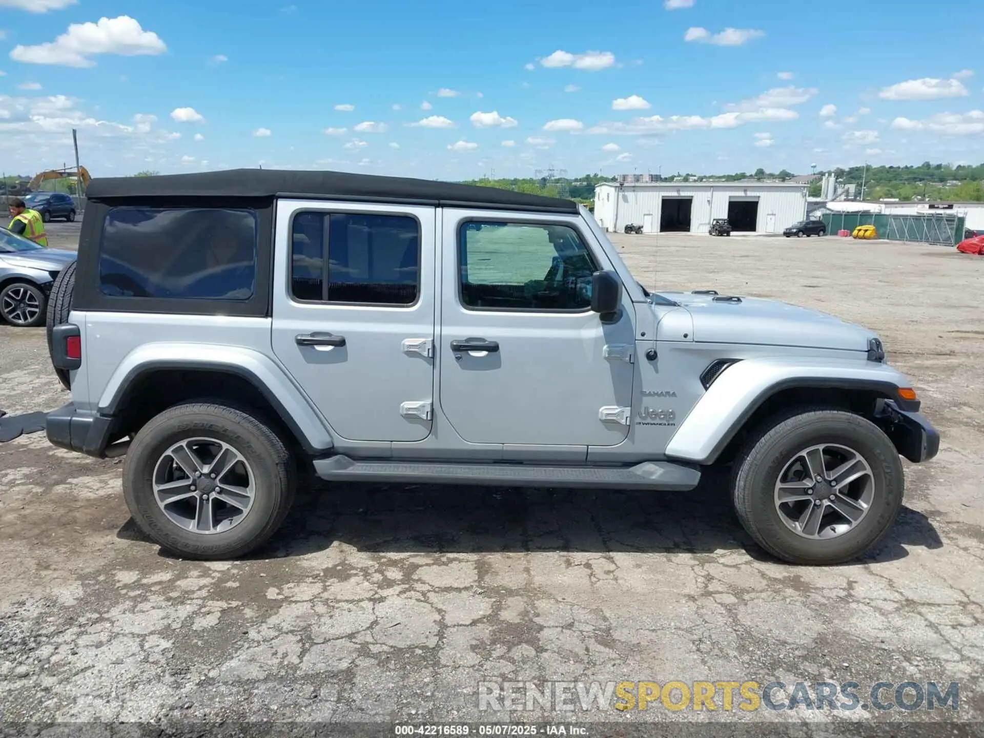 14 Photograph of a damaged car 1C4HJXEN9PW634797 JEEP WRANGLER 2023