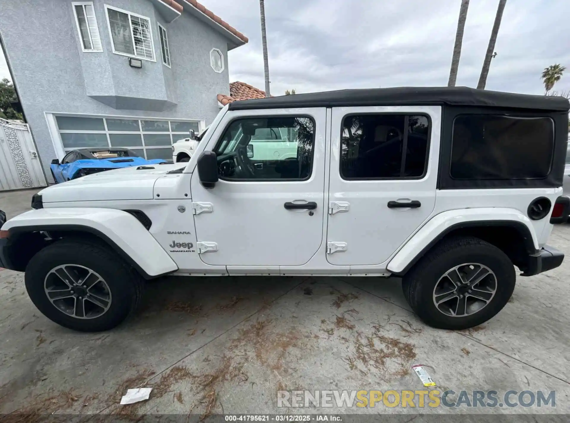 14 Photograph of a damaged car 1C4HJXENXPW586579 JEEP WRANGLER 2023