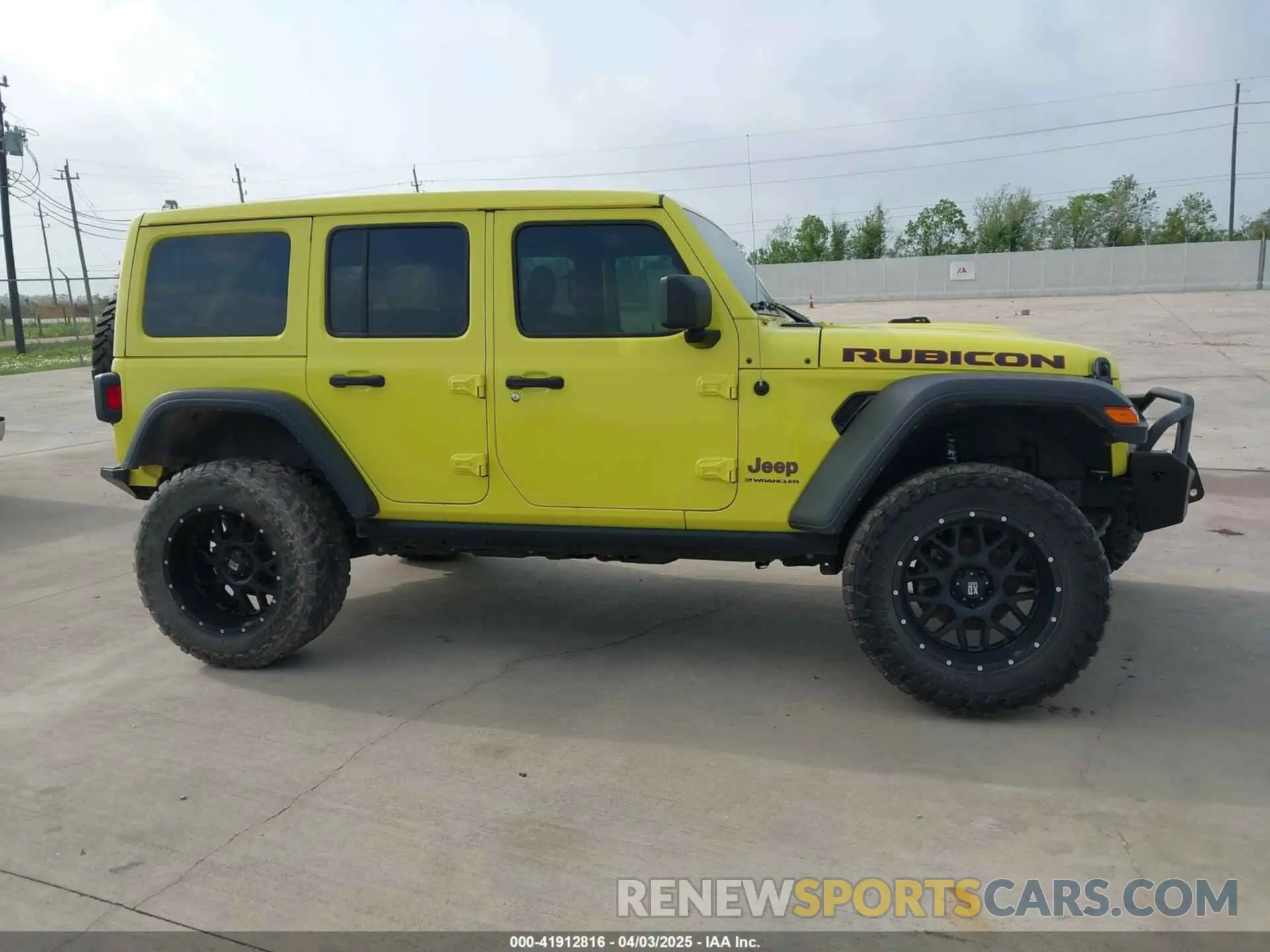 13 Photograph of a damaged car 1C4HJXFG8PW558649 JEEP WRANGLER 2023