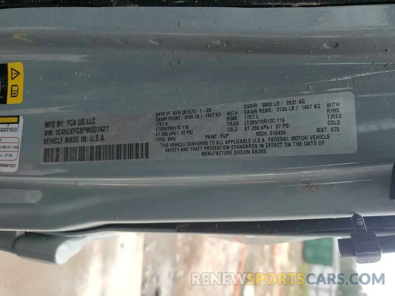 13 Photograph of a damaged car 1C4HJXFG8PW601421 JEEP WRANGLER 2023