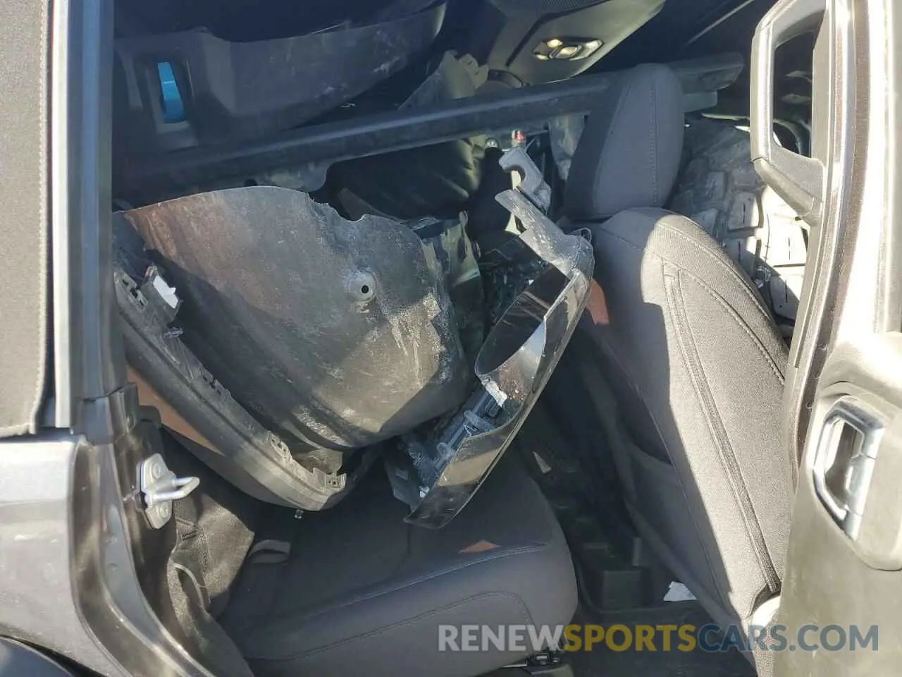 11 Photograph of a damaged car 1C4JJXN6XPW599309 JEEP WRANGLER 2023