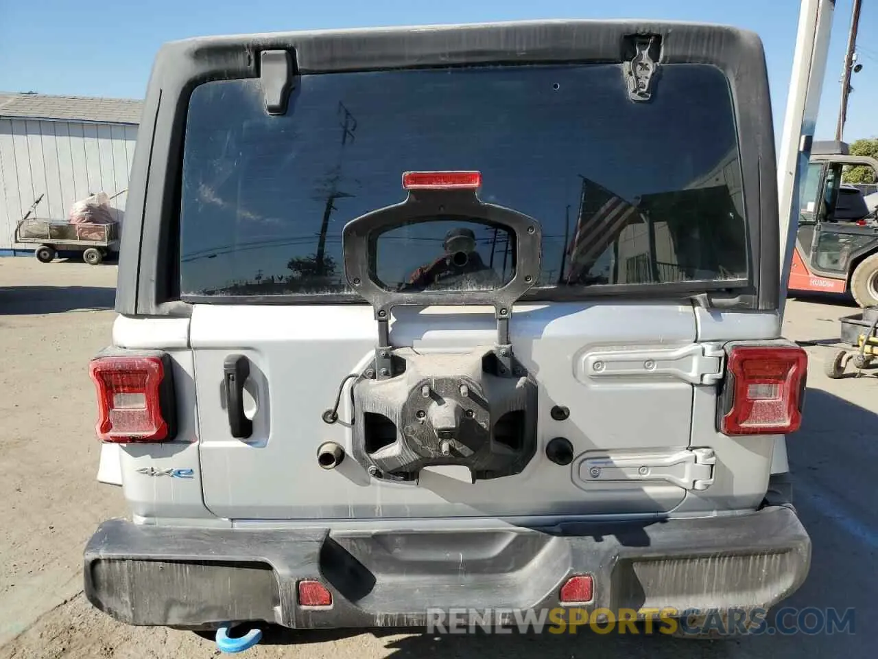6 Photograph of a damaged car 1C4JJXP60PW689291 JEEP WRANGLER 2023