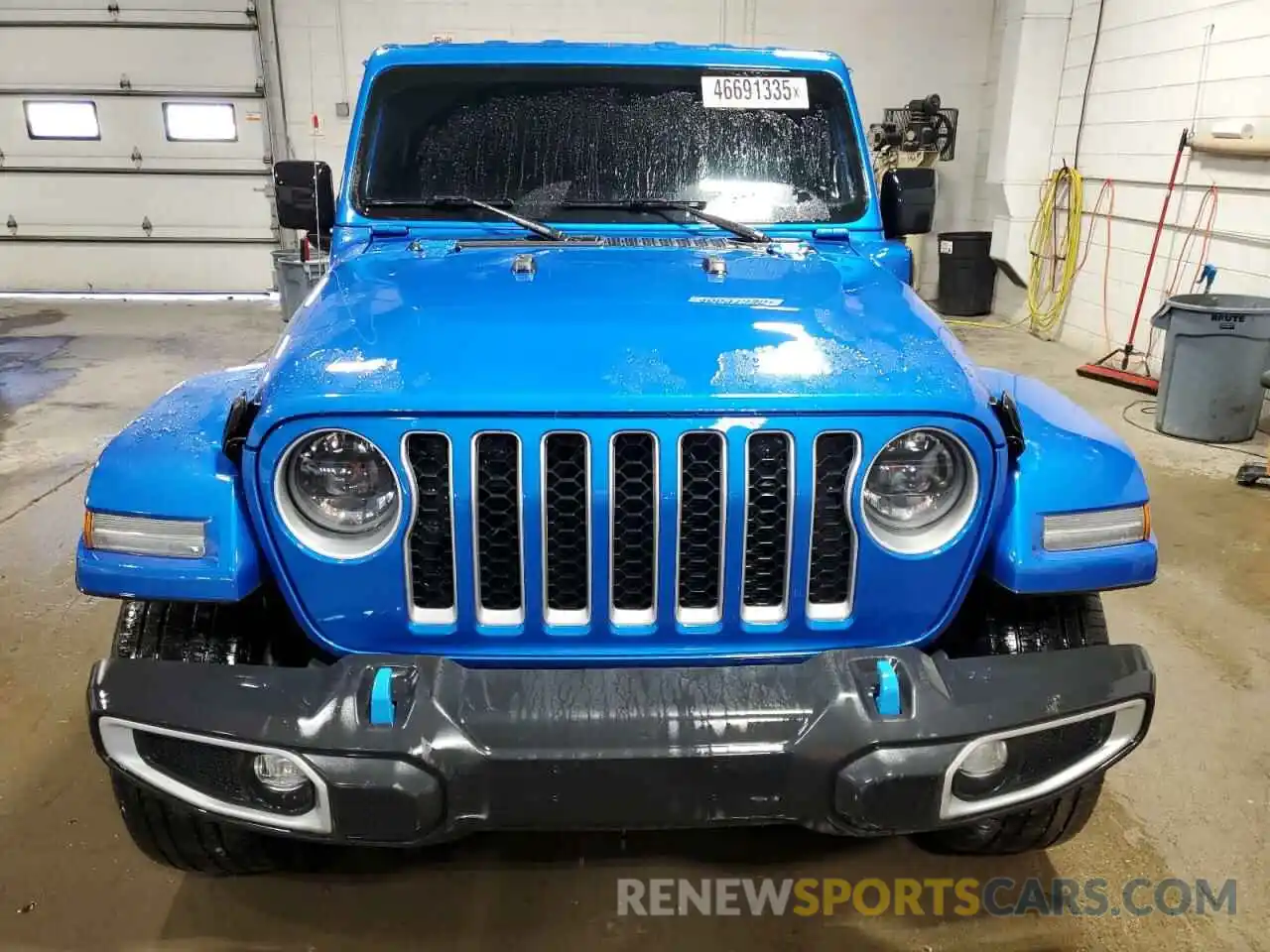 5 Photograph of a damaged car 1C4JJXP61PW516539 JEEP WRANGLER 2023