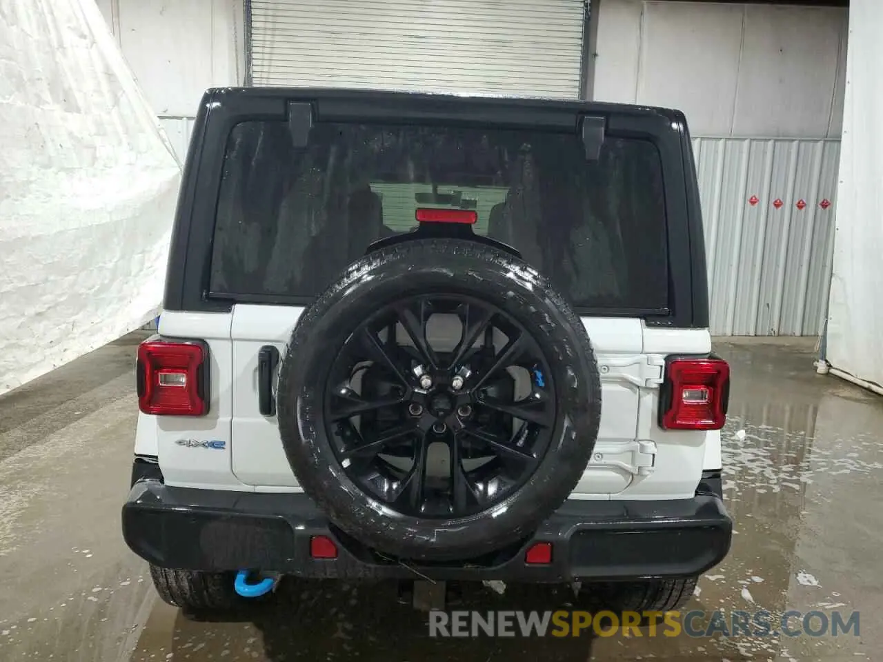 6 Photograph of a damaged car 1C4JJXP61PW696072 JEEP WRANGLER 2023