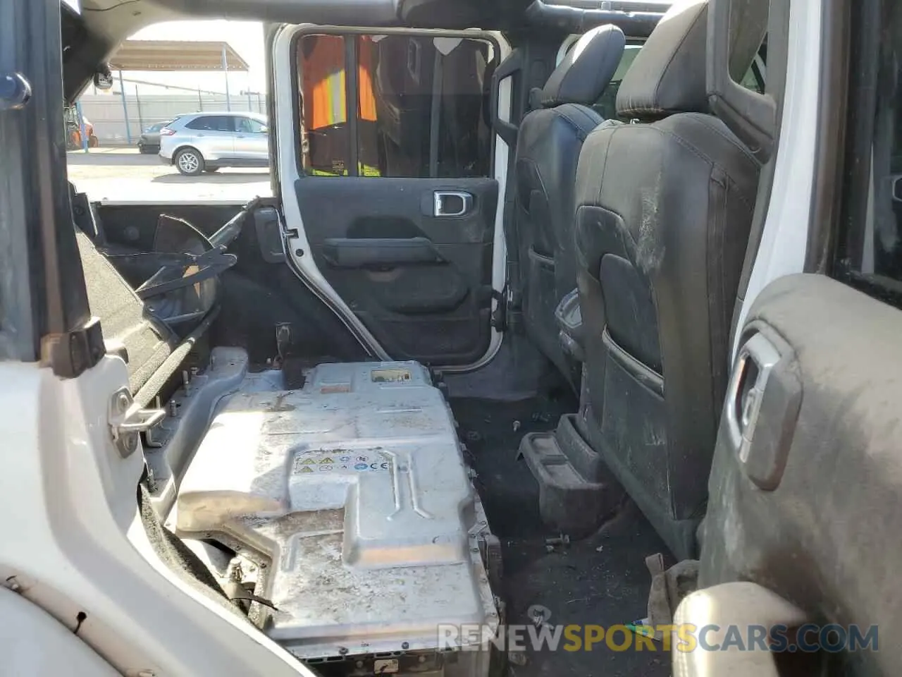 10 Photograph of a damaged car 1C4JJXP62PW642487 JEEP WRANGLER 2023