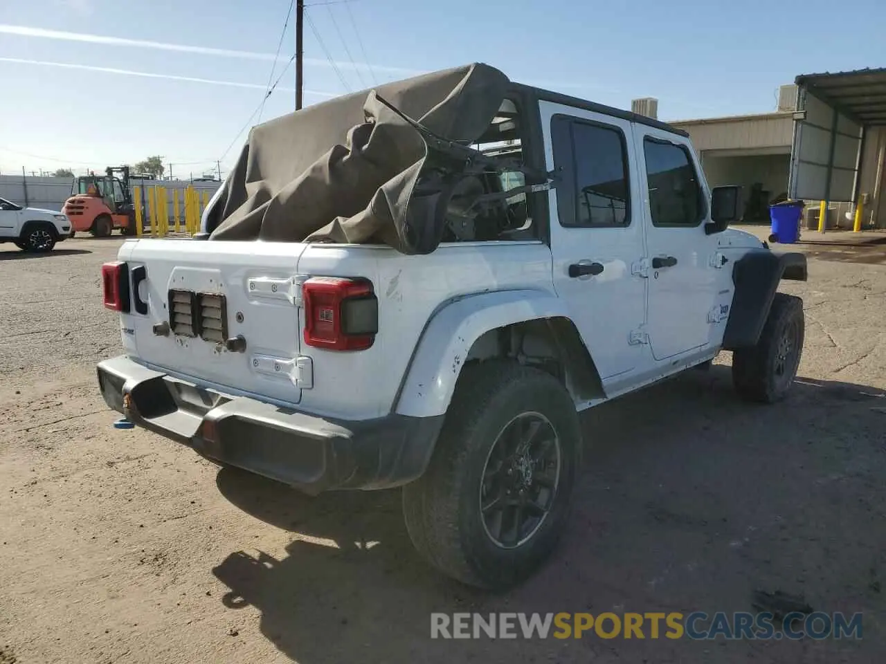 3 Photograph of a damaged car 1C4JJXP62PW642487 JEEP WRANGLER 2023