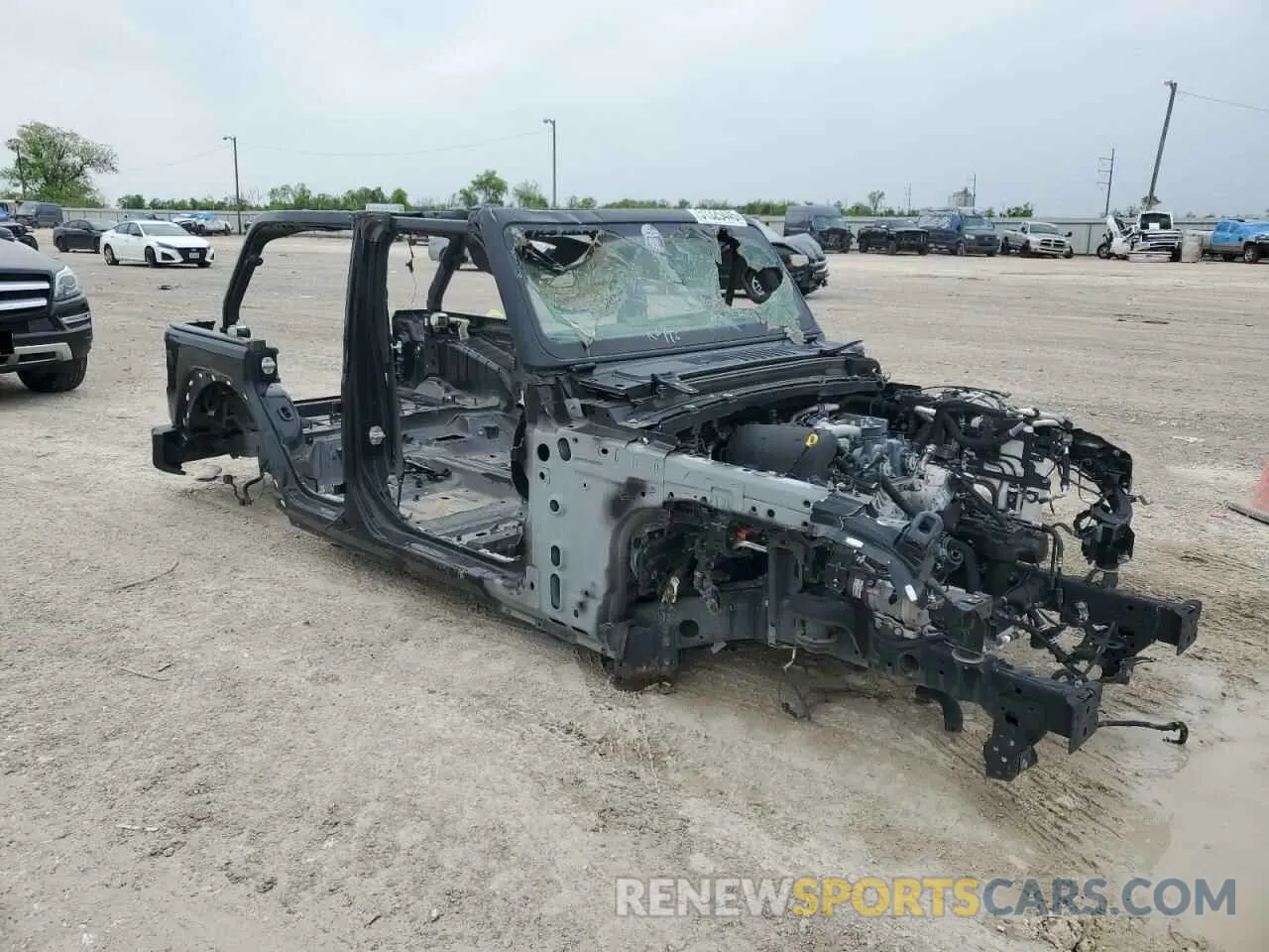 4 Photograph of a damaged car 1C4JJXP63PW552815 JEEP WRANGLER 2023