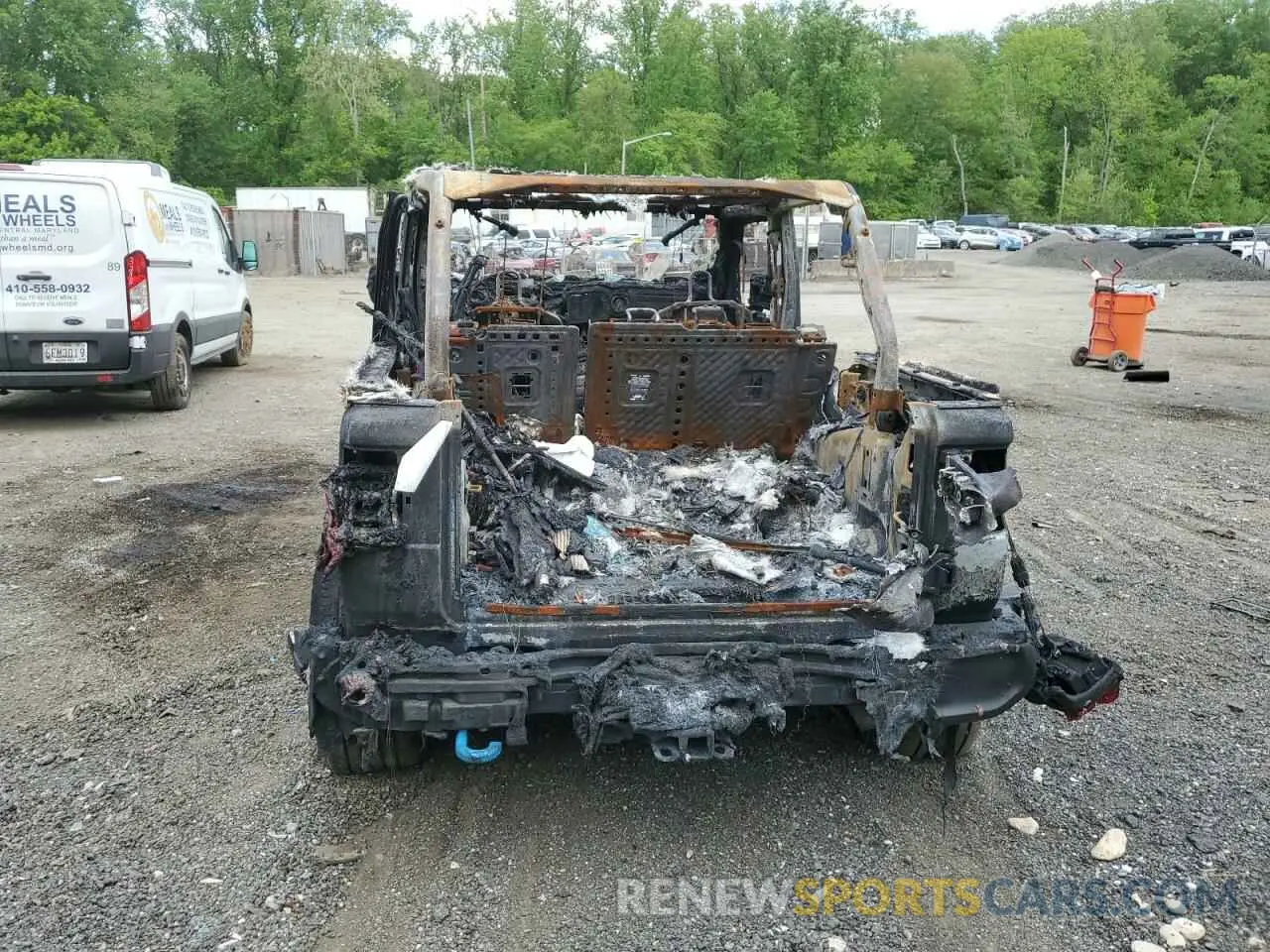 6 Photograph of a damaged car 1C4JJXP66PW698724 JEEP WRANGLER 2023
