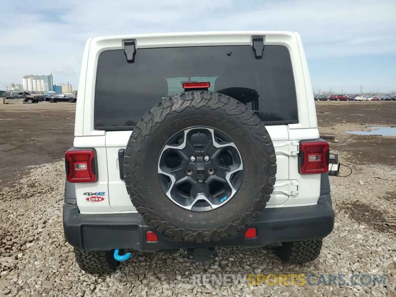 6 Photograph of a damaged car 1C4JJXR6XPW663181 JEEP WRANGLER 2023