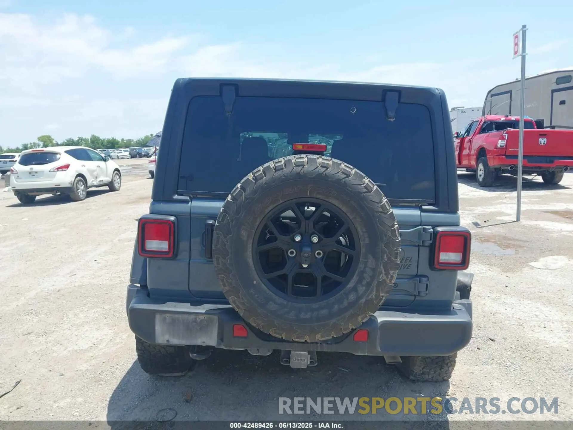 15 Photograph of a damaged car 1C4PJXDG0RW238162 JEEP WRANGLER 2024