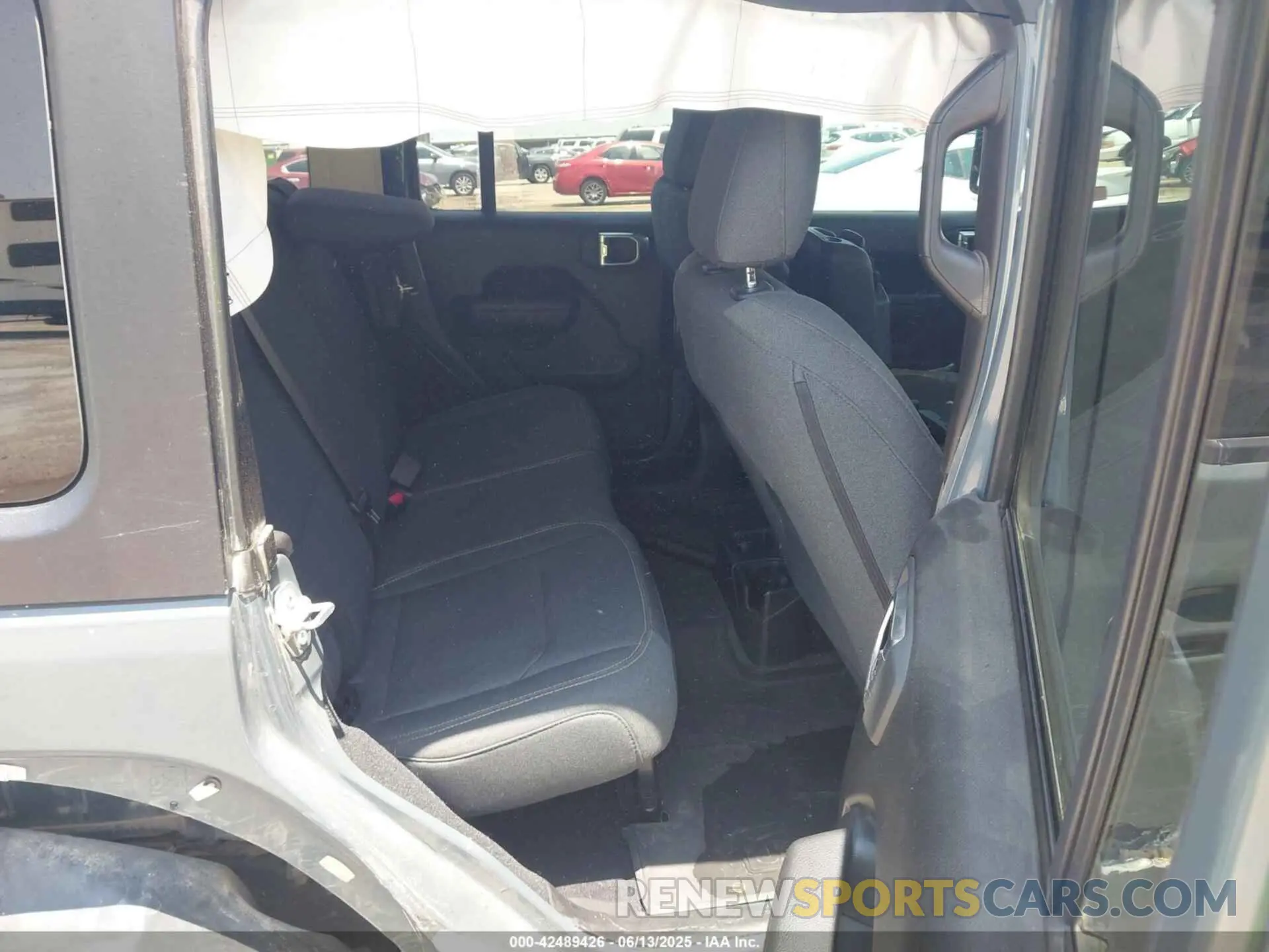 8 Photograph of a damaged car 1C4PJXDG0RW238162 JEEP WRANGLER 2024