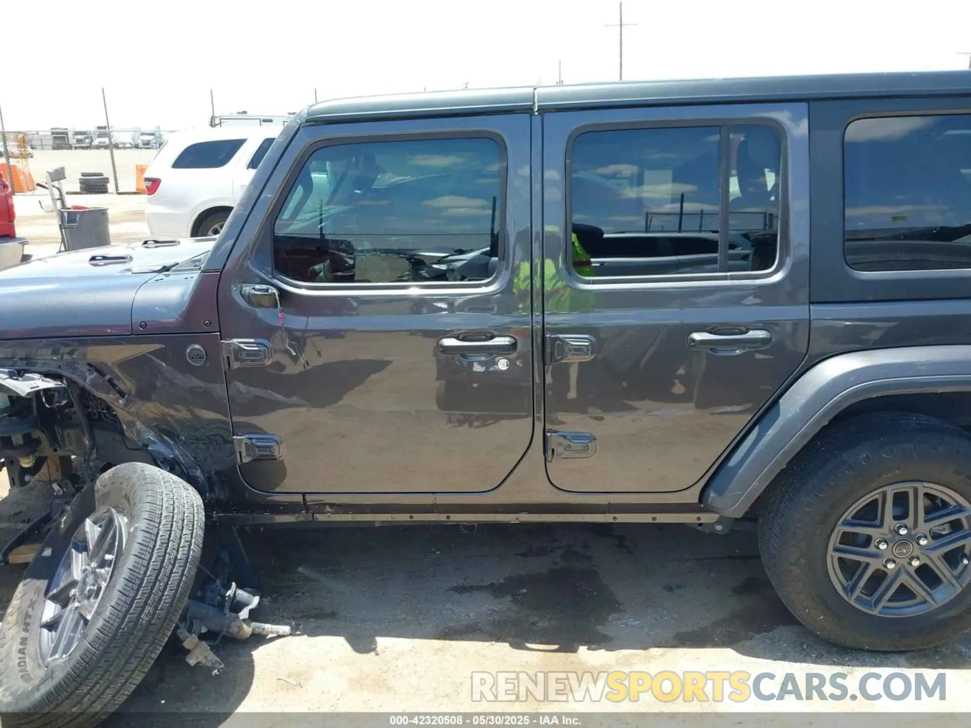 14 Photograph of a damaged car 1C4PJXDG3RW254162 JEEP WRANGLER 2024