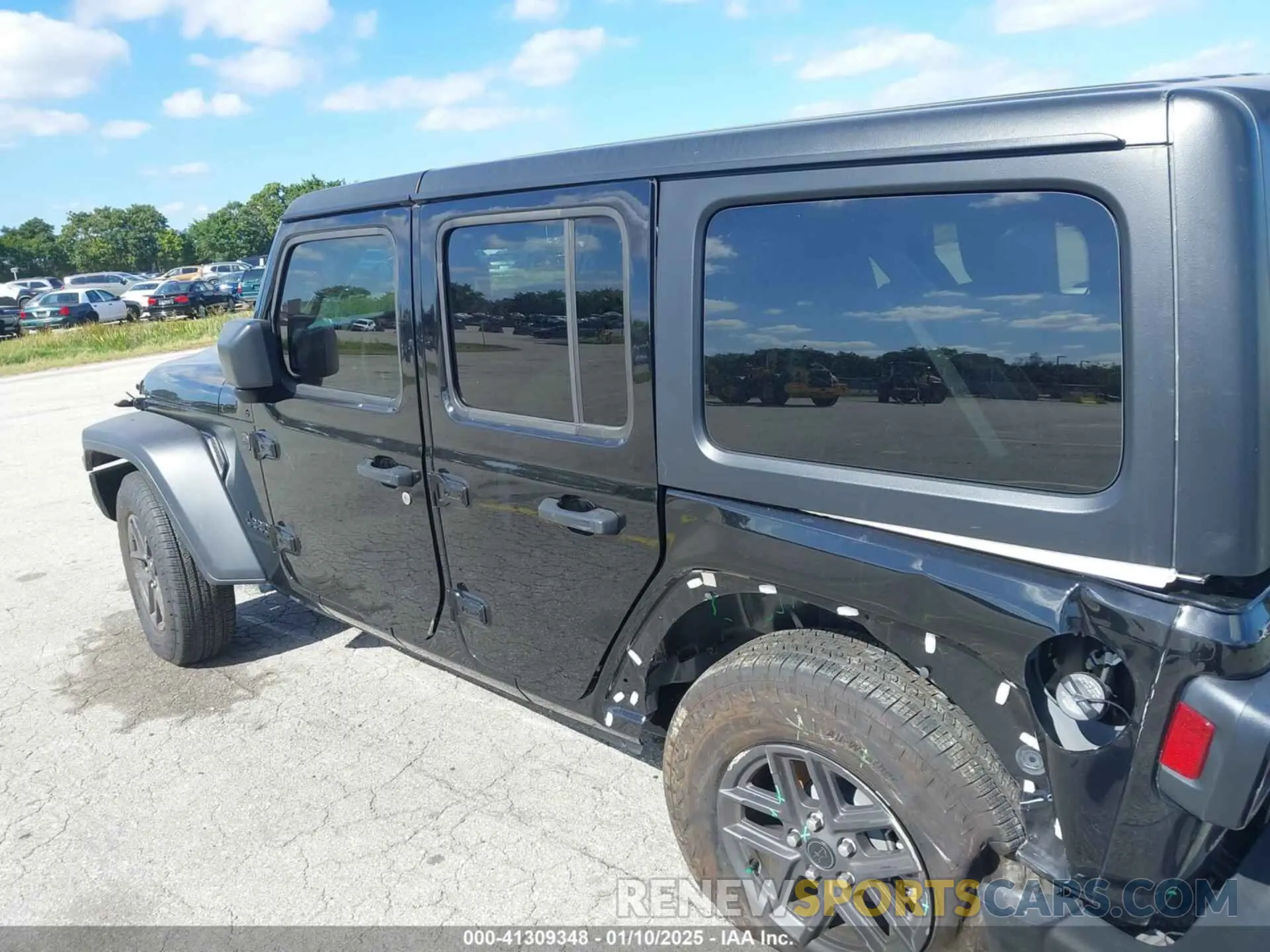 18 Photograph of a damaged car 1C4PJXDG7RW325735 JEEP WRANGLER 2024