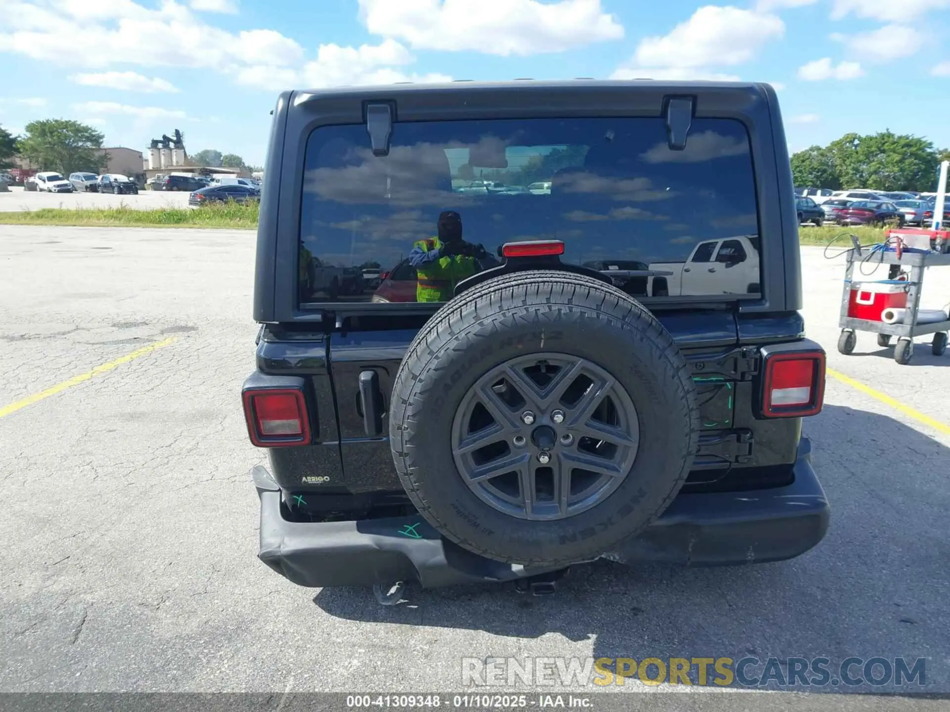 6 Photograph of a damaged car 1C4PJXDG7RW325735 JEEP WRANGLER 2024