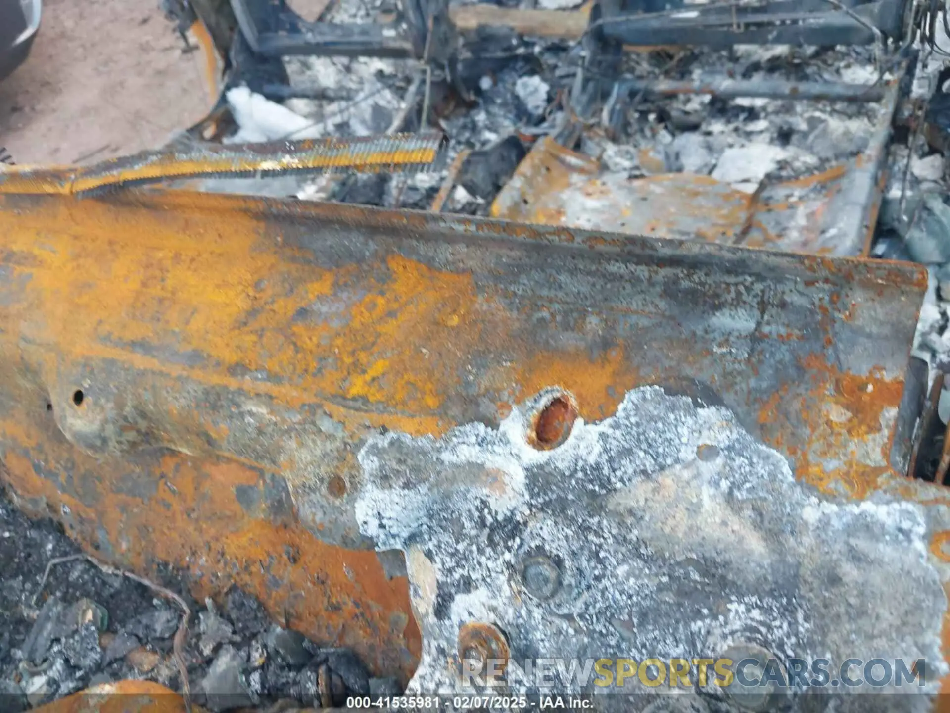 9 Photograph of a damaged car 1C4PJXDGXRW286378 JEEP WRANGLER 2024