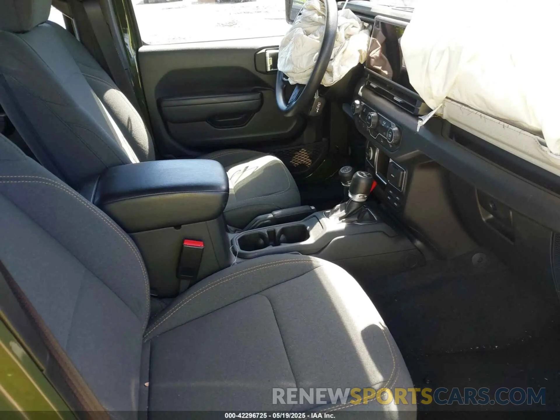 5 Photograph of a damaged car 1C4PJXDN1RW158996 JEEP WRANGLER 2024