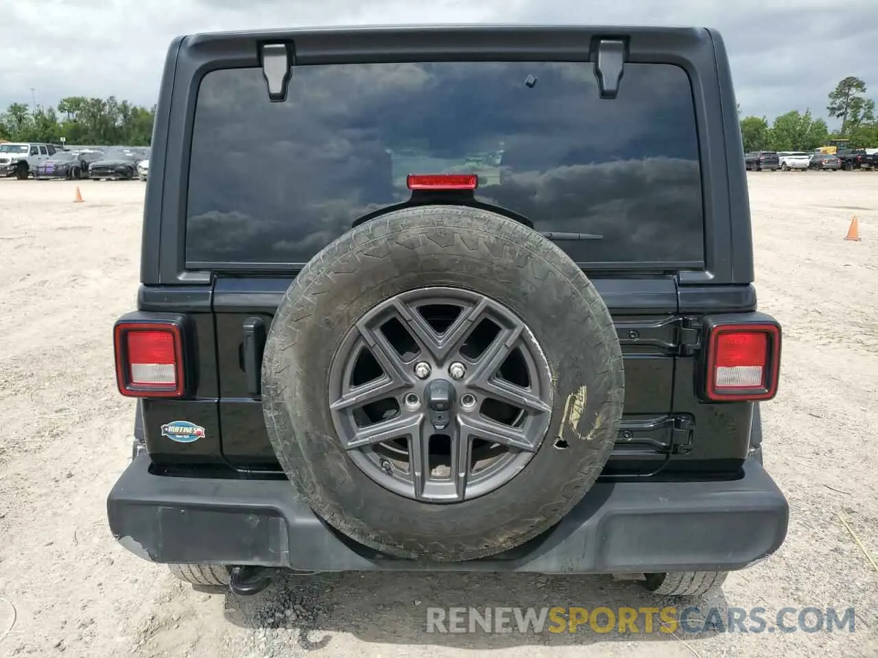 6 Photograph of a damaged car 1C4PJXDN2RW111492 JEEP WRANGLER 2024