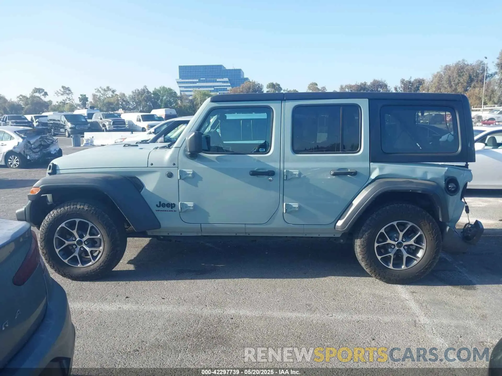 14 Photograph of a damaged car 1C4PJXDN3RW111534 JEEP WRANGLER 2024