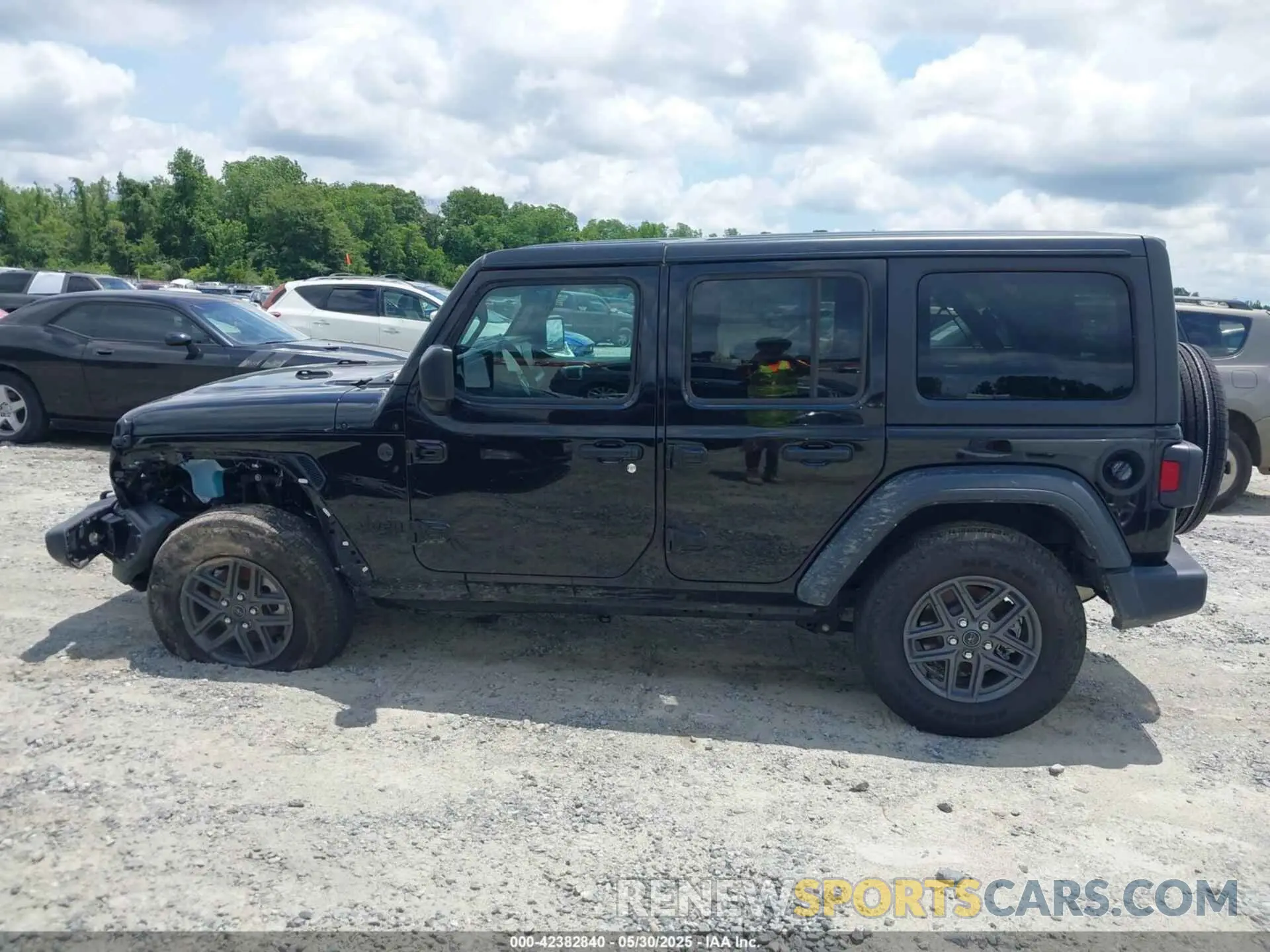 14 Photograph of a damaged car 1C4PJXDN6RW123452 JEEP WRANGLER 2024