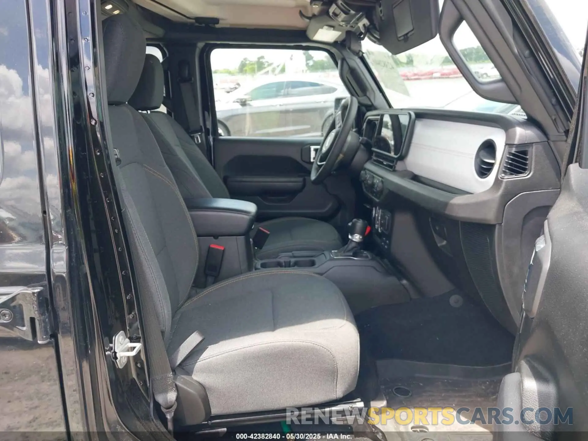 5 Photograph of a damaged car 1C4PJXDN6RW123452 JEEP WRANGLER 2024