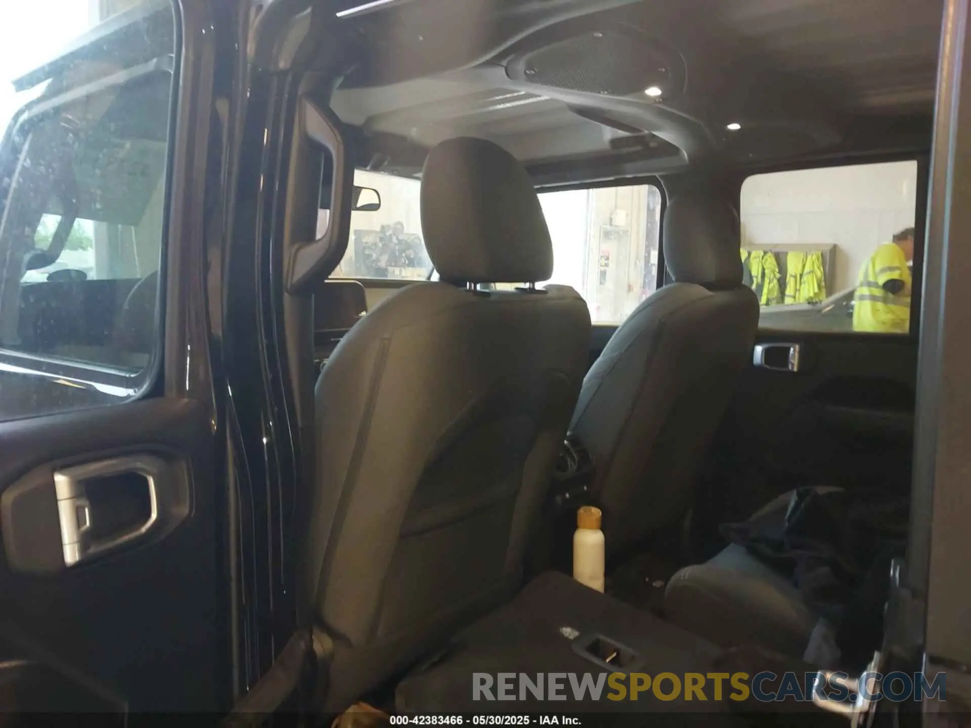 8 Photograph of a damaged car 1C4PJXDN6RW125119 JEEP WRANGLER 2024