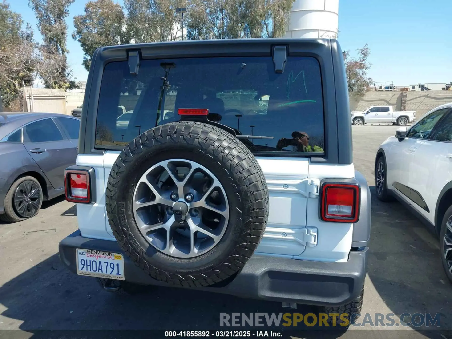 17 Photograph of a damaged car 1C4PJXDN7RW104649 JEEP WRANGLER 2024