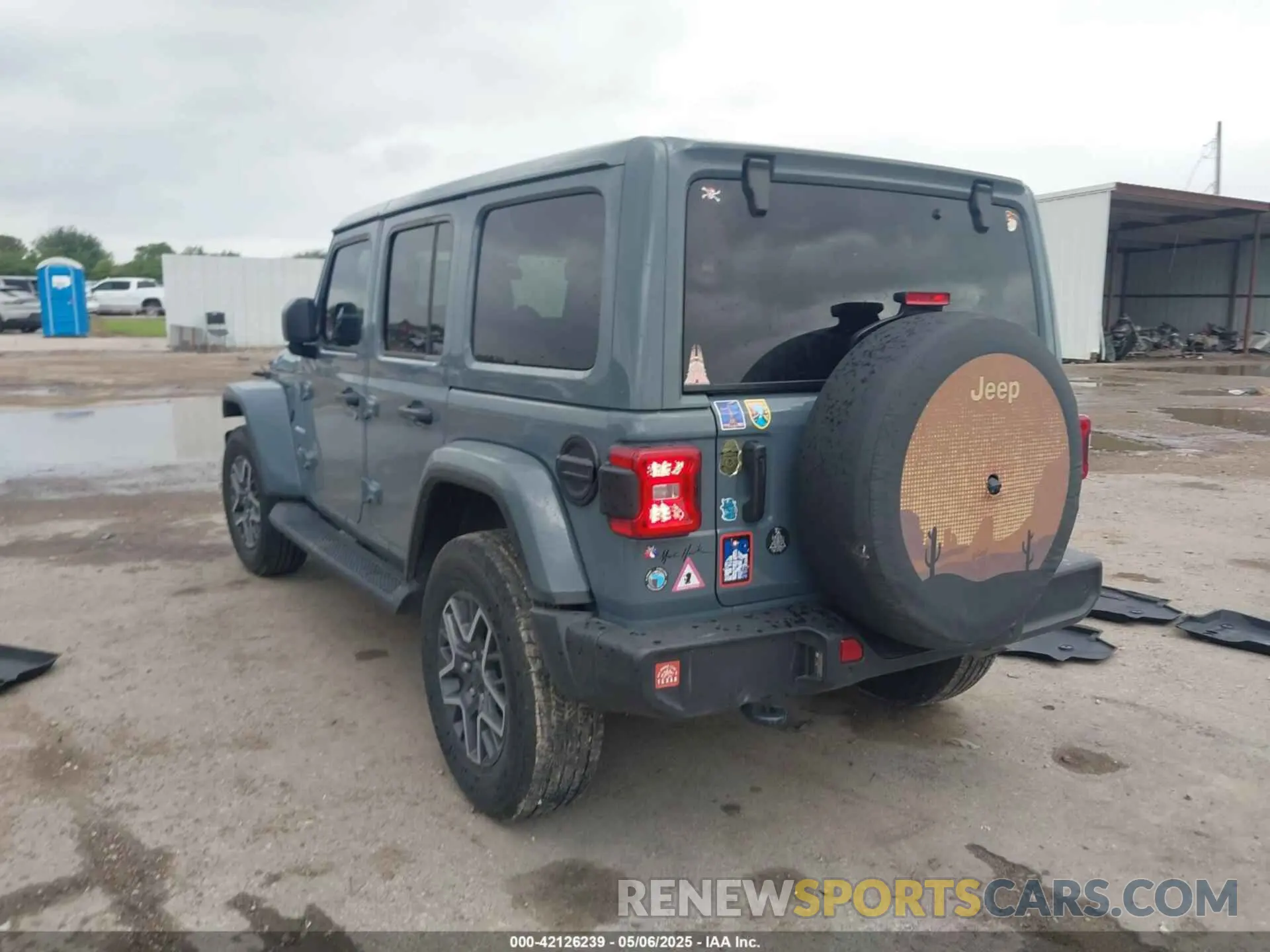 3 Photograph of a damaged car 1C4PJXEG6RW367344 JEEP WRANGLER 2024