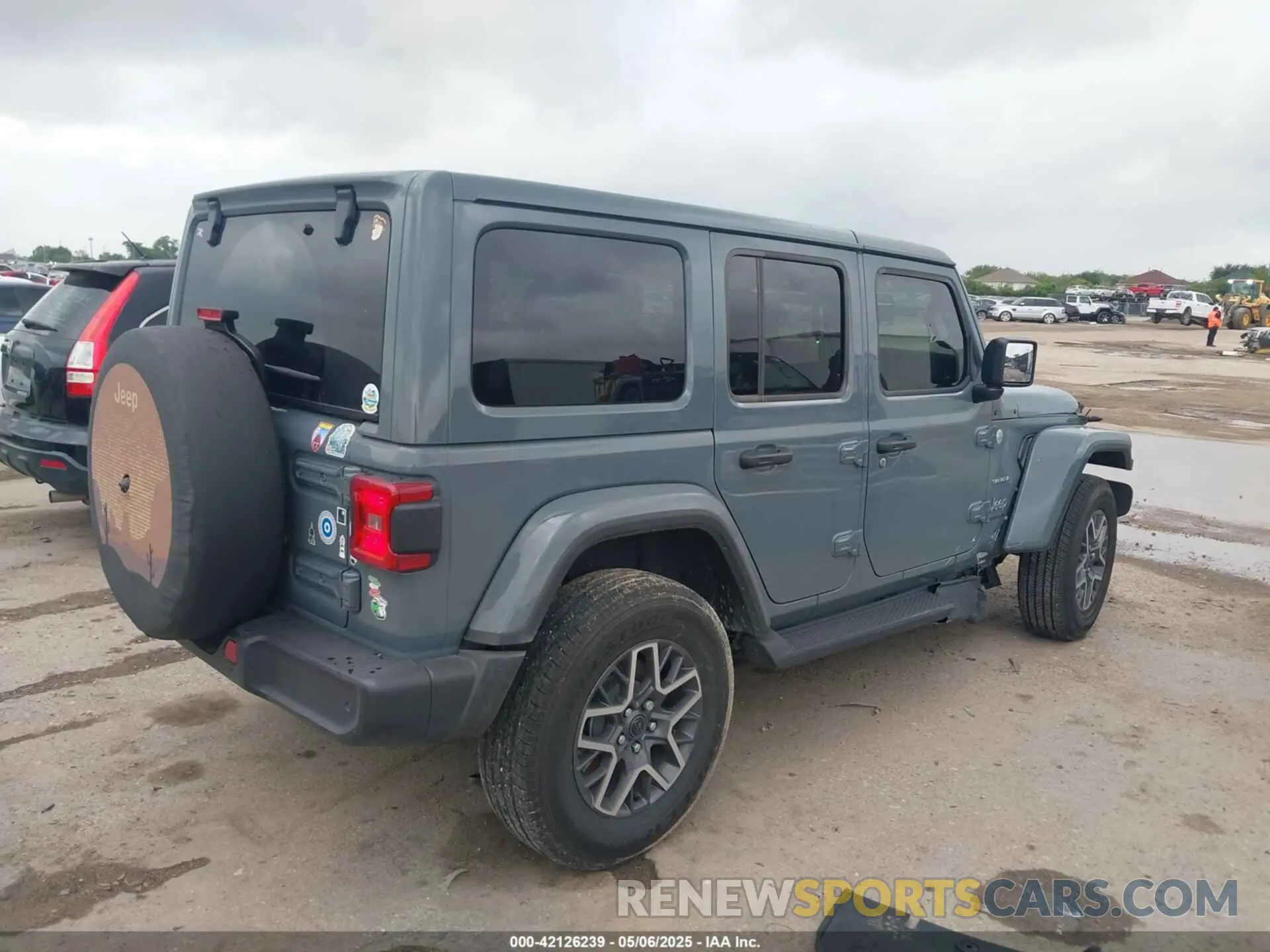 4 Photograph of a damaged car 1C4PJXEG6RW367344 JEEP WRANGLER 2024