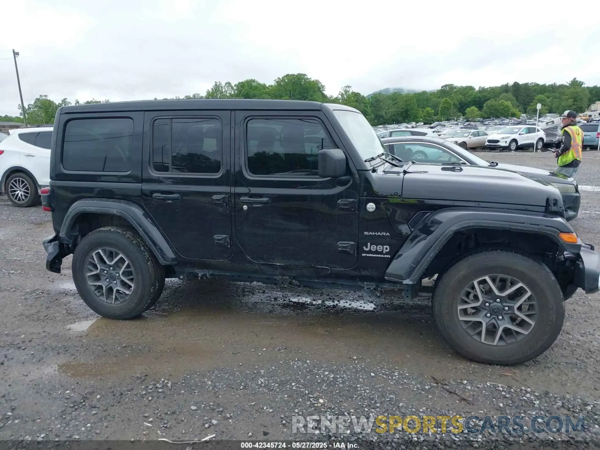 13 Photograph of a damaged car 1C4PJXEN0RW105639 JEEP WRANGLER 2024