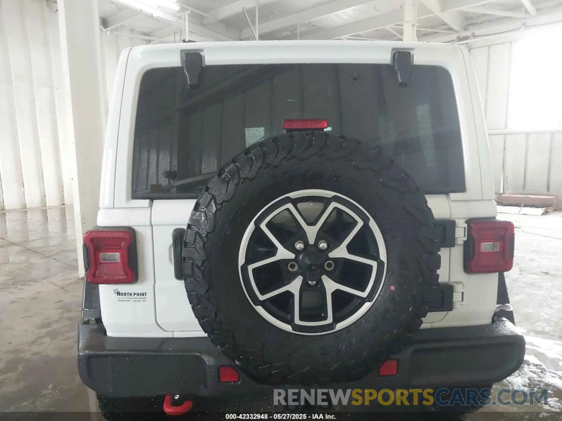 16 Photograph of a damaged car 1C4PJXFG7RW334190 JEEP WRANGLER 2024
