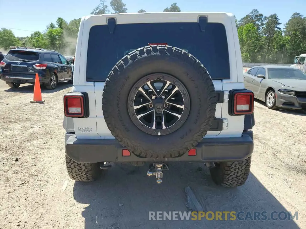 6 Photograph of a damaged car 1C4RJXDG8RW290051 JEEP WRANGLER 2024