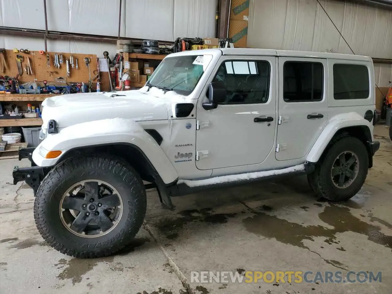 1 Photograph of a damaged car 1C4RJXP60RW198614 JEEP WRANGLER 2024