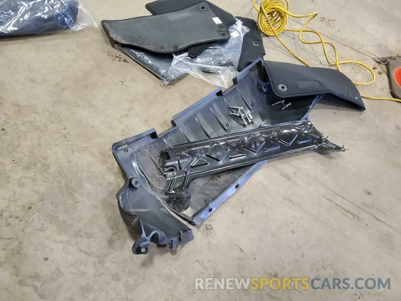 13 Photograph of a damaged car 1C4RJXP60RW316919 JEEP WRANGLER 2024