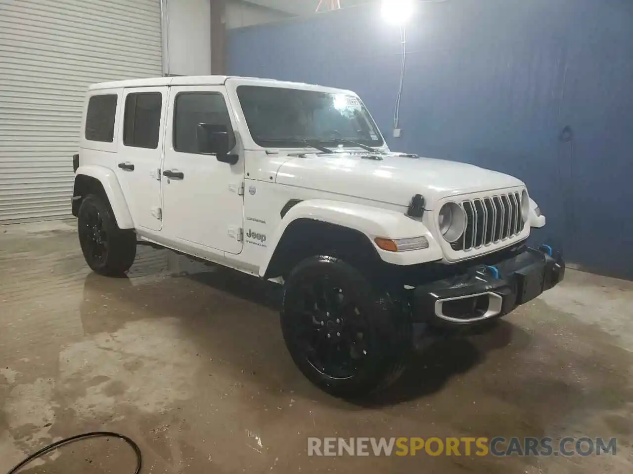 4 Photograph of a damaged car 1C4RJXP65RW270052 JEEP WRANGLER 2024